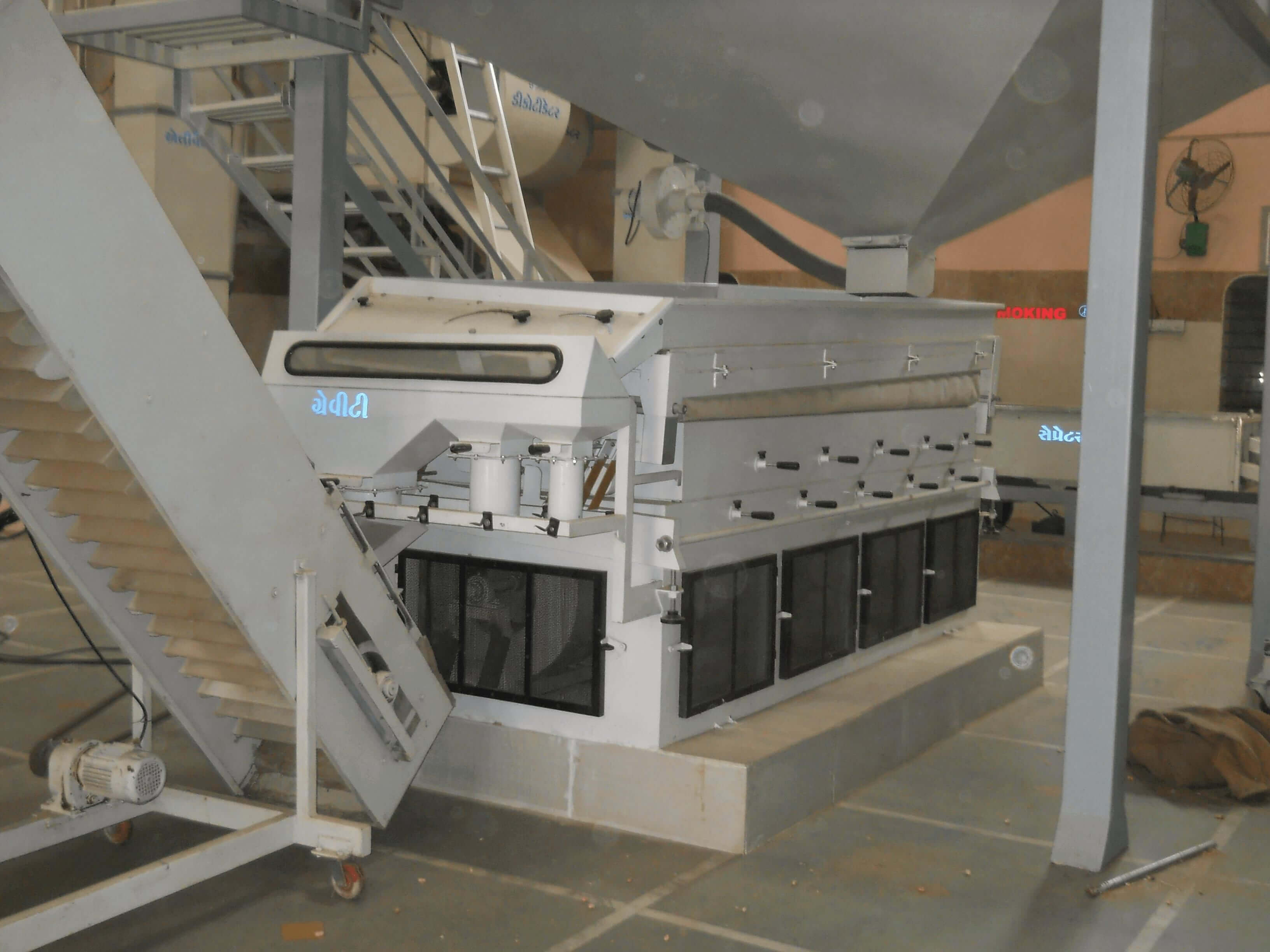 Gravity Separator for Peanut Density Grading – Swastik Technology