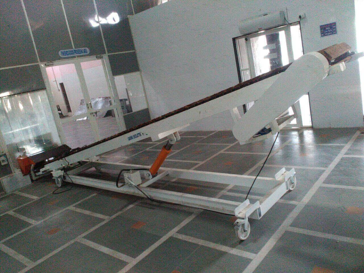 Loading Unloading Lift Machine for Industrial Material Handling – Swastik