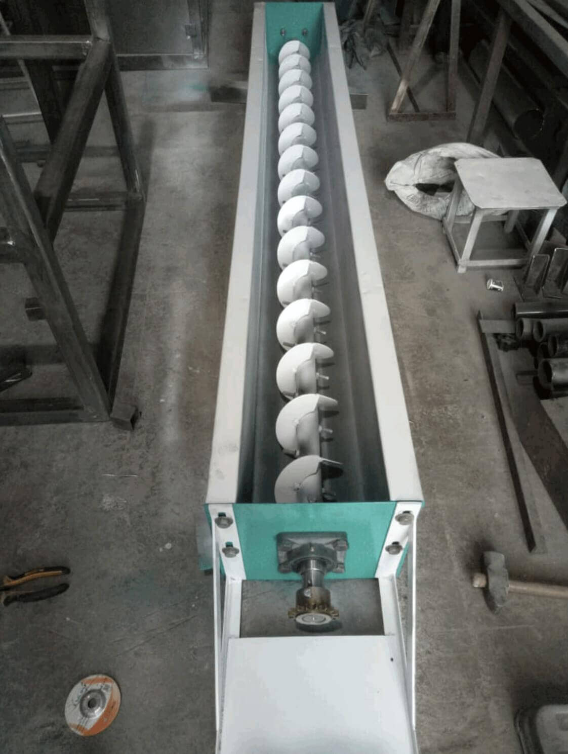 Screw Conveyor for Bulk Peanut Material Moving – Swastik Technology India